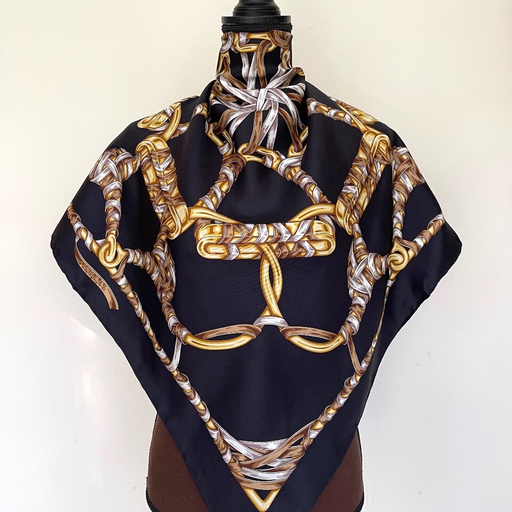 New Gucci Unisex Scarf Iconic Print Black Silk Wrap - Picture 2 of 16